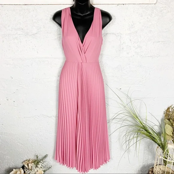 Vince | Dresses | Vince Twisted Front Pleated Midi Dress | Poshmark